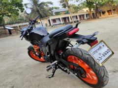 Bolt 165cc